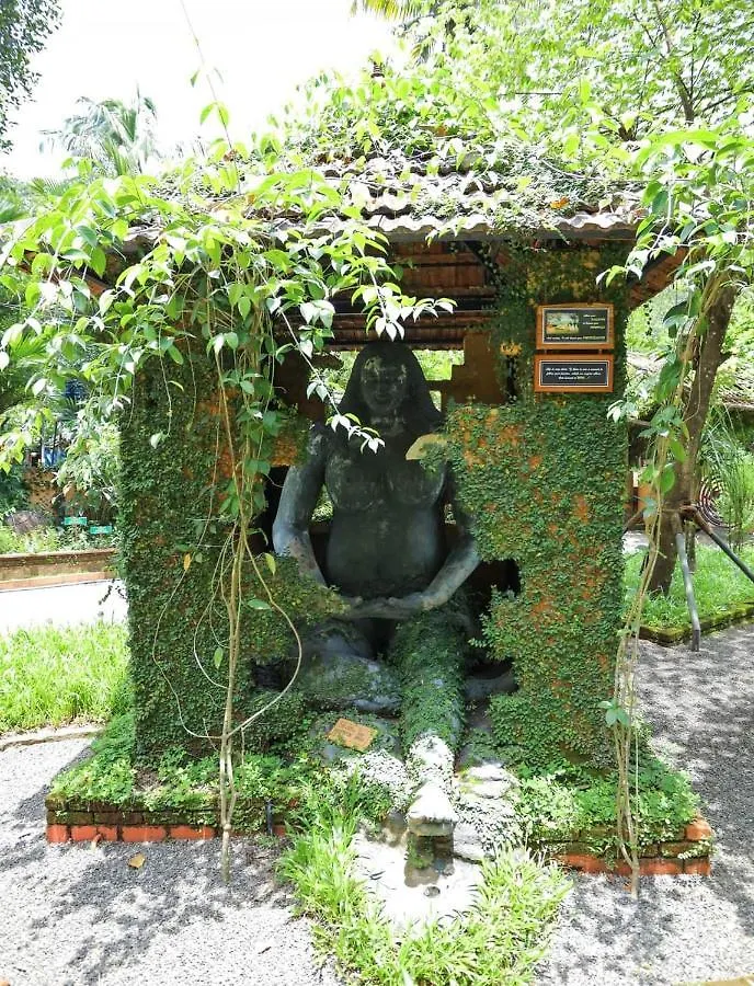 Munkudil Ayurveda & Yoga Retreat Hotel Kuttampuzha